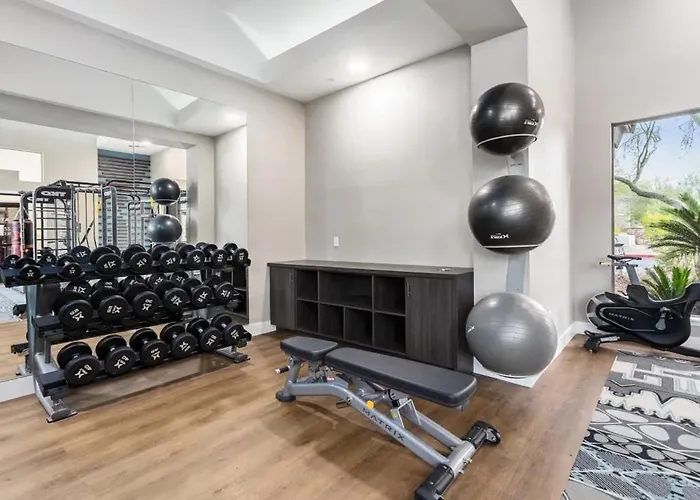 Kota 2019 Cozy 2br - 2ba - Pool - Gym - Free Parking Apartment