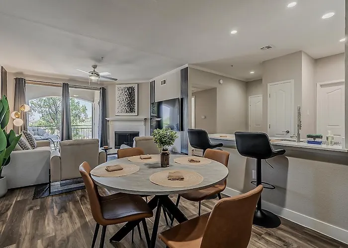 Kota 2019 Cozy 2br - 2ba - Pool - Gym - Free Parking Scottsdale